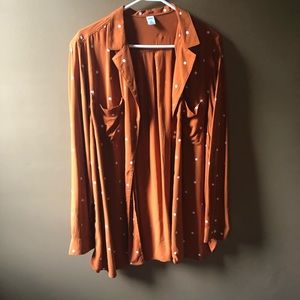 Old Navy button down polka dot shirt